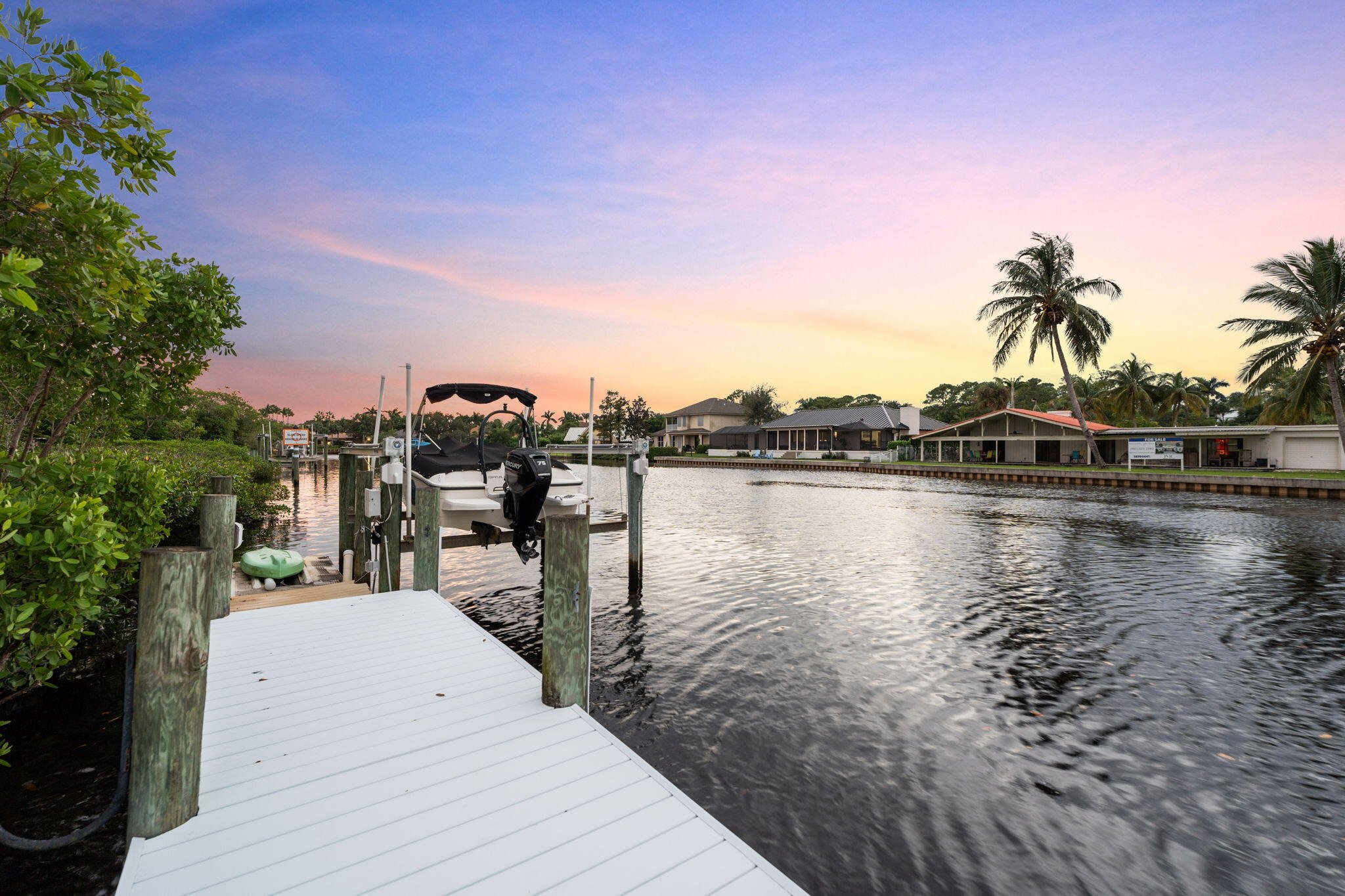 Islands of Jupiter - Residential