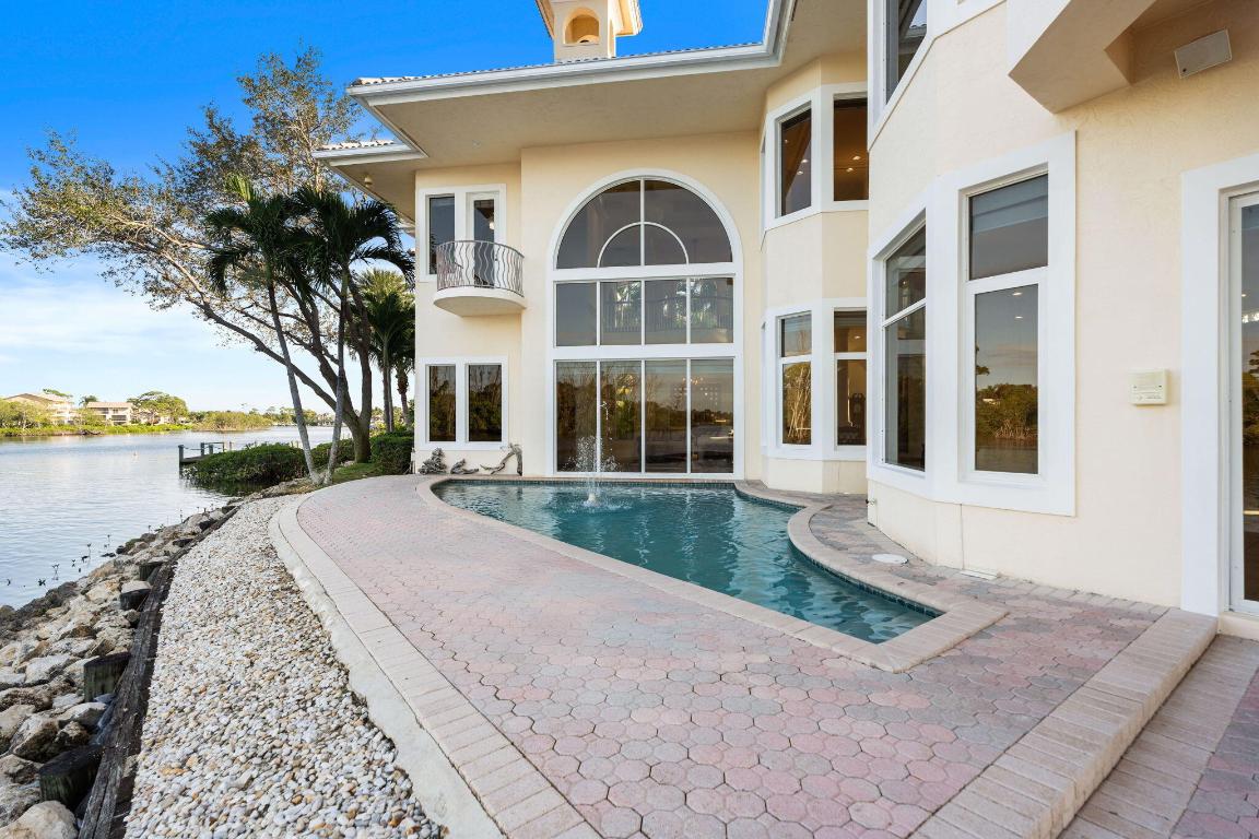 Islands of Jupiter - Residential