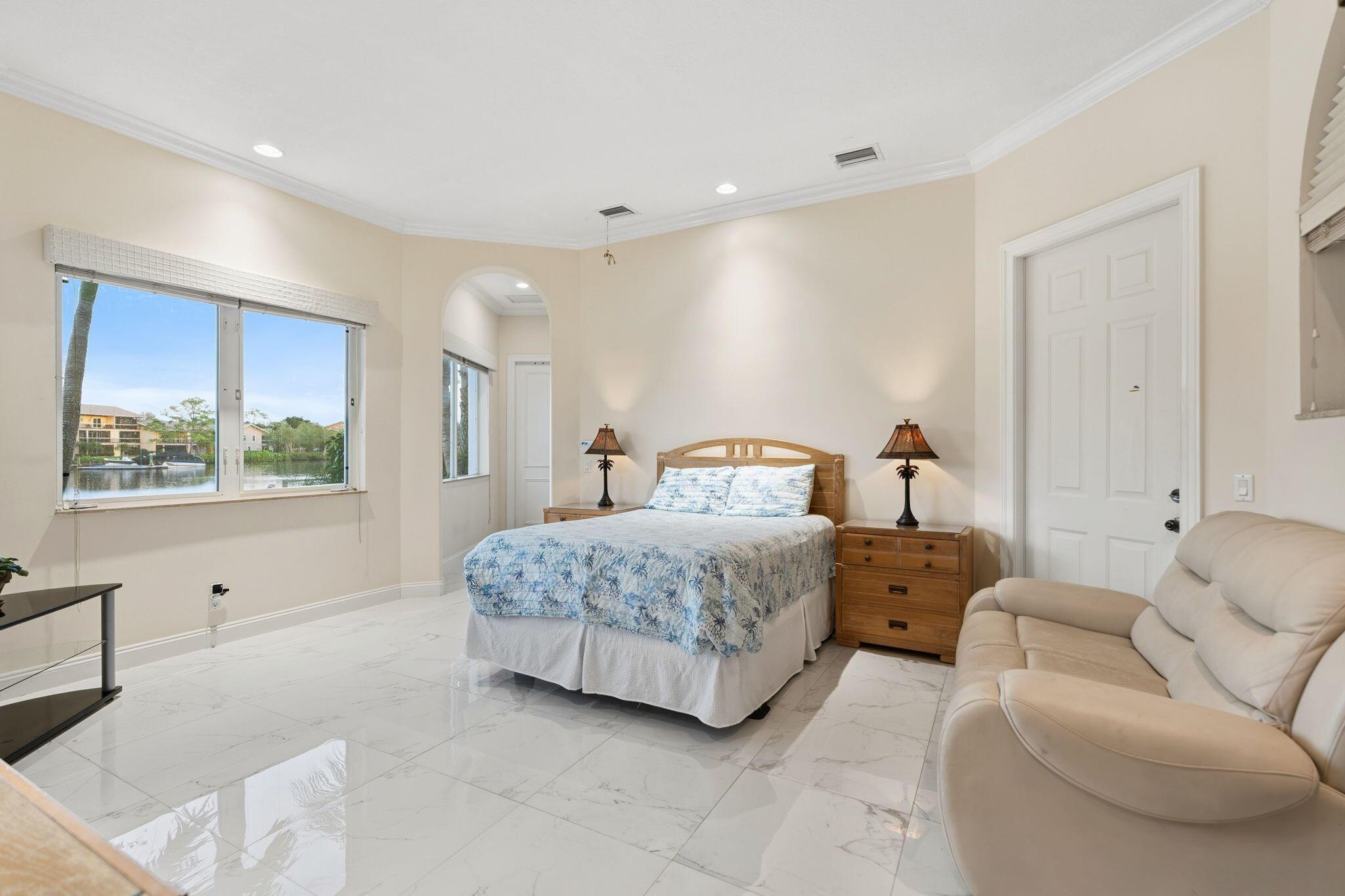 Islands of Jupiter - Residential