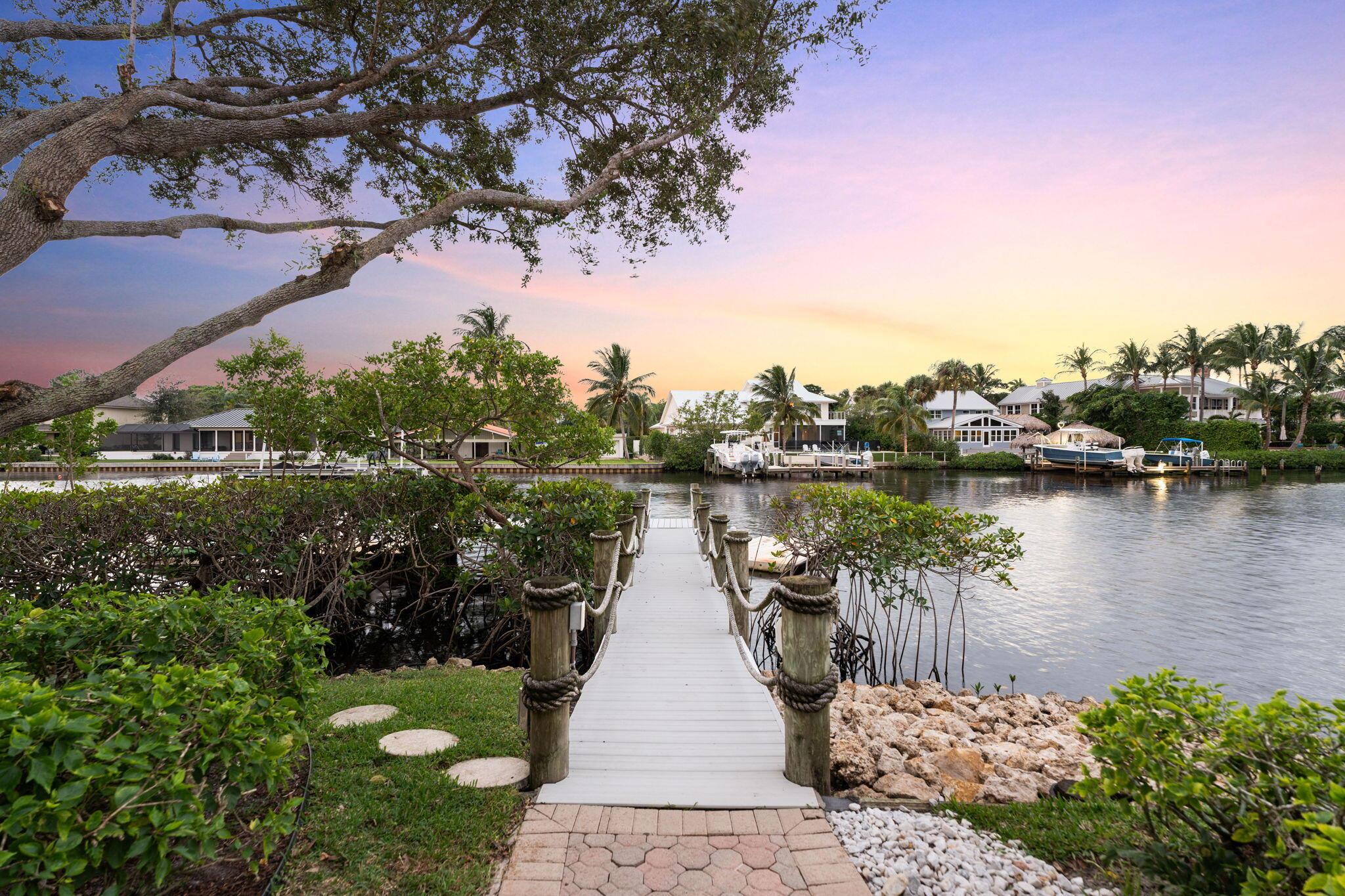 Islands of Jupiter - Residential