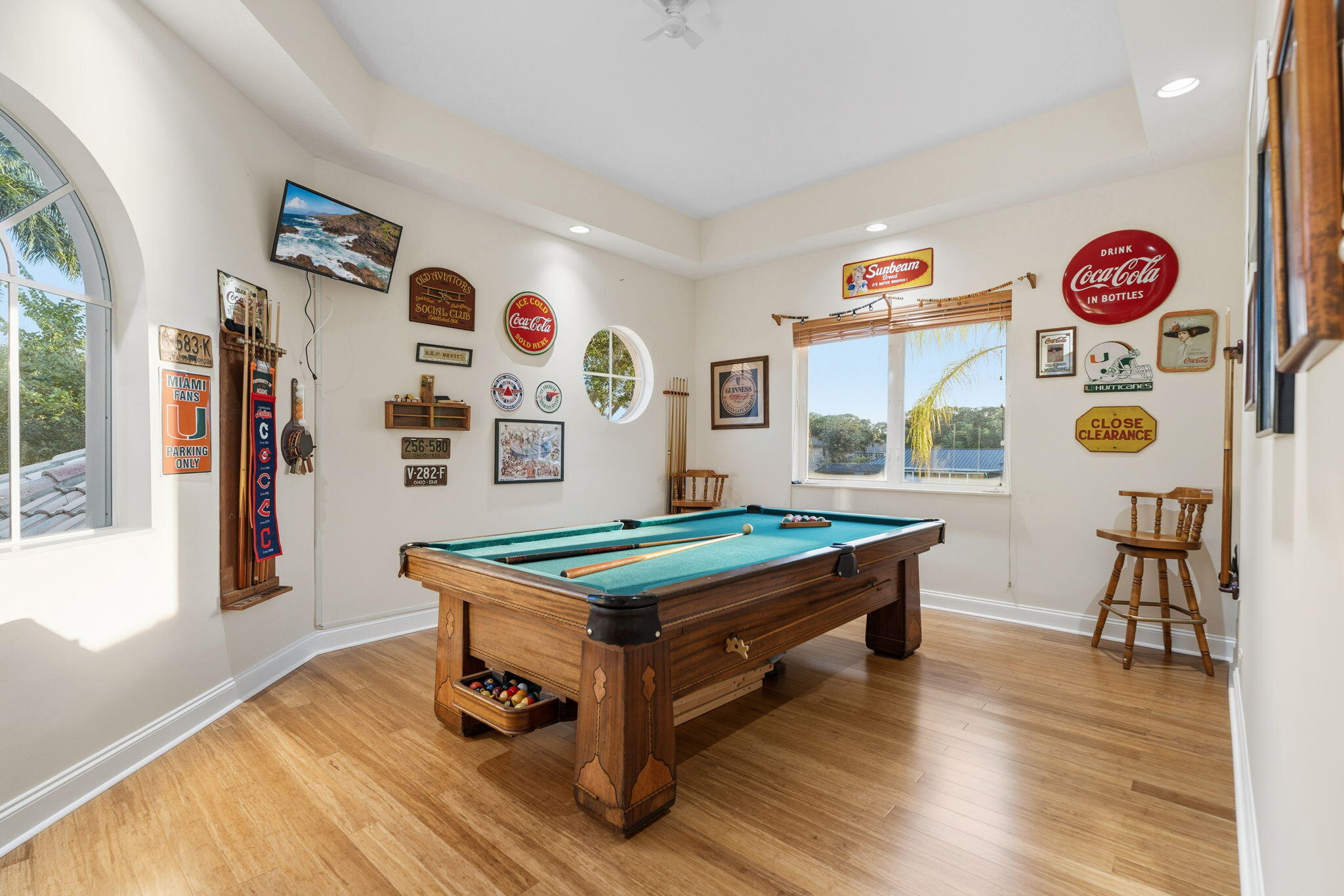 Islands of Jupiter - Residential