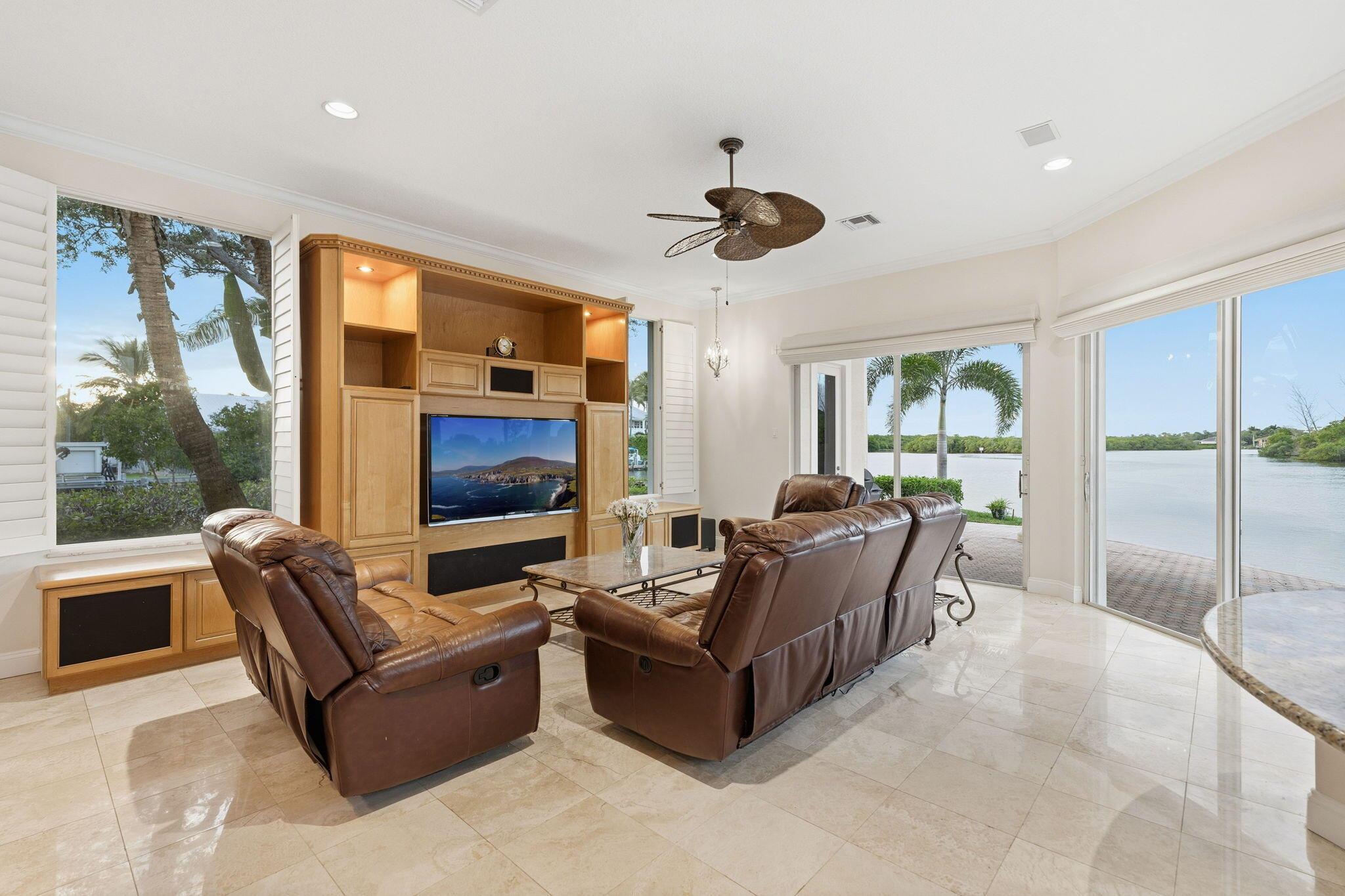 Islands of Jupiter - Residential