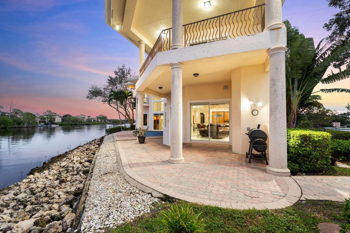 Islands of Jupiter - Residential