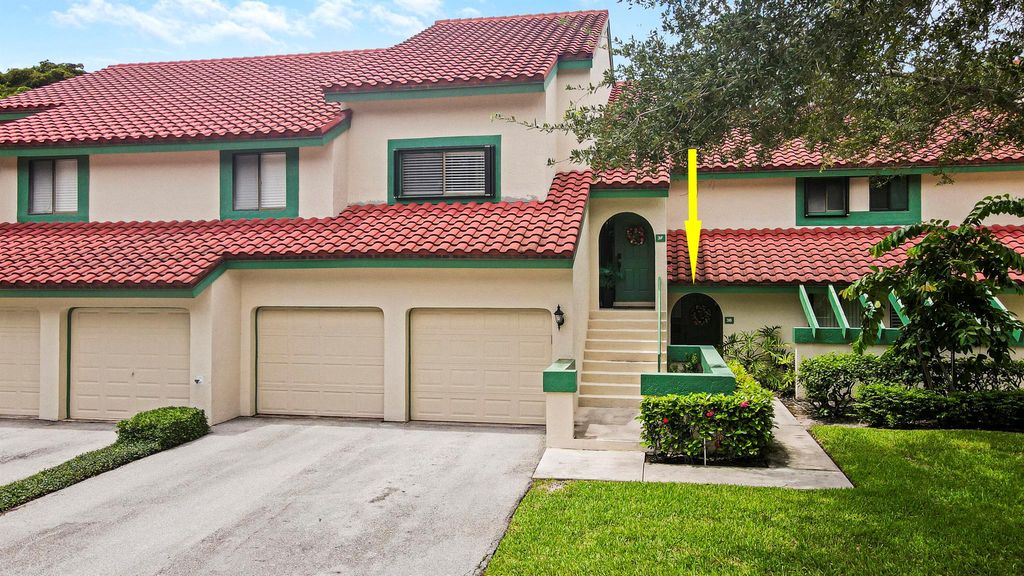 Photo of 3 Lexington Lane E #B, Palm Beach Gardens, FL 33418 (MLS # R10906194)