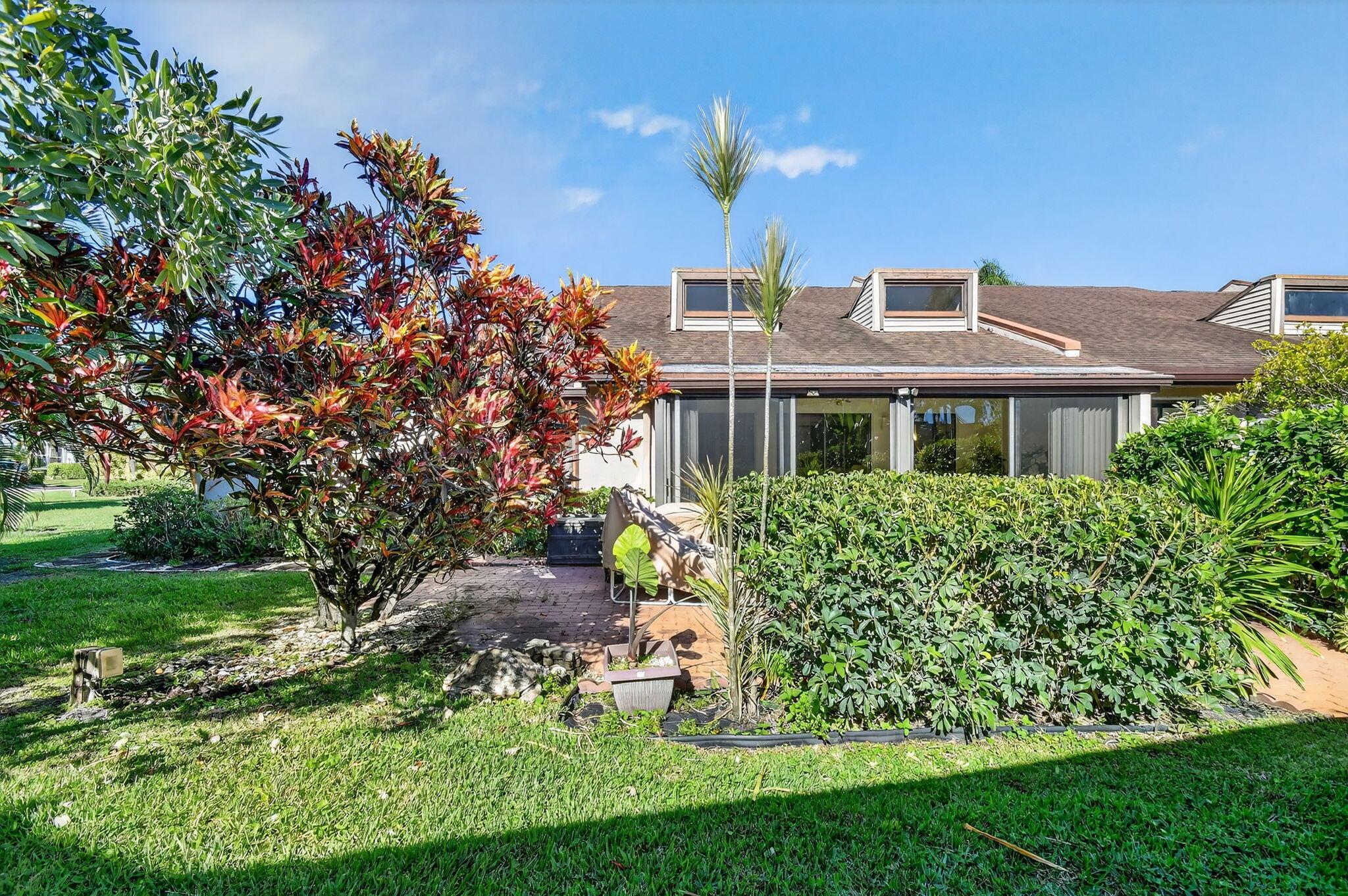 FOUNTAINS OF PALM BEACH C - Residential