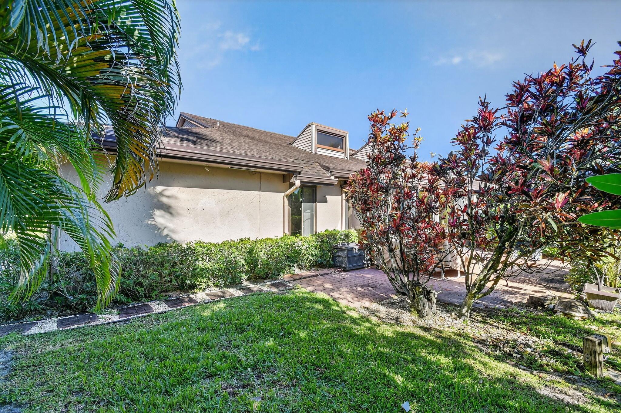FOUNTAINS OF PALM BEACH C - Residential