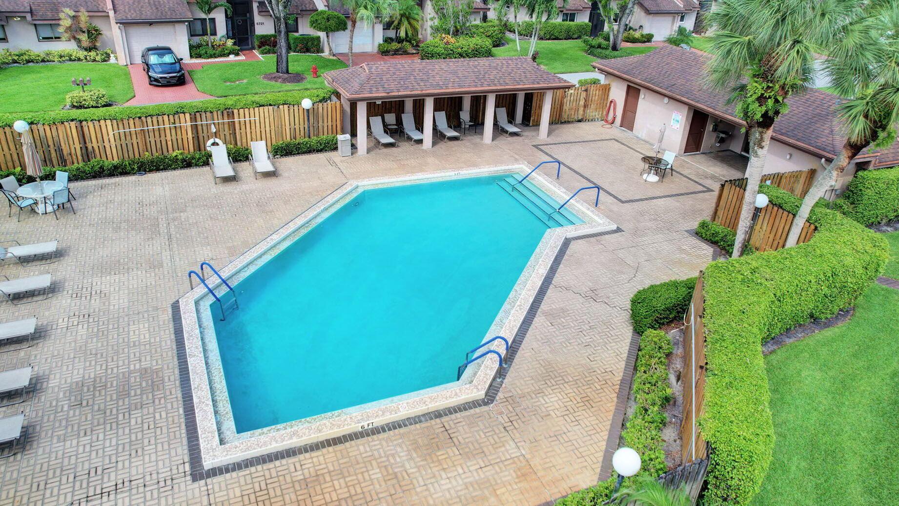 FOUNTAINS OF PALM BEACH C - Residential