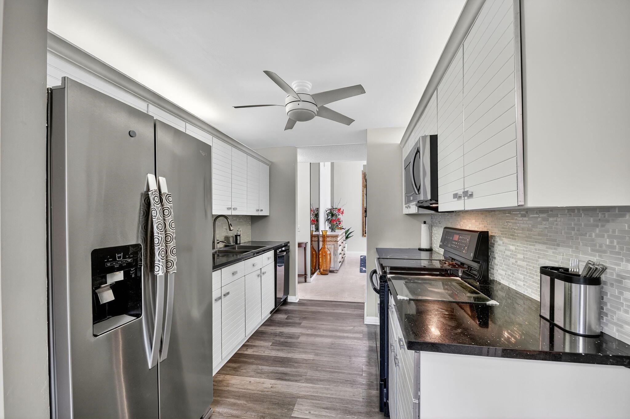 FOUNTAINS OF PALM BEACH C - Residential