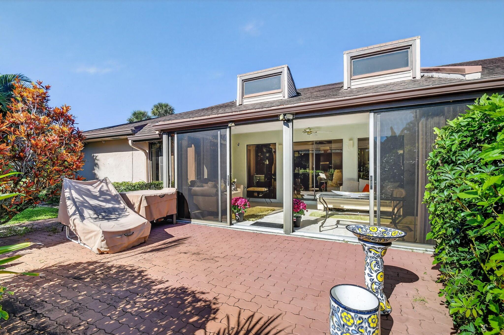 FOUNTAINS OF PALM BEACH C - Residential