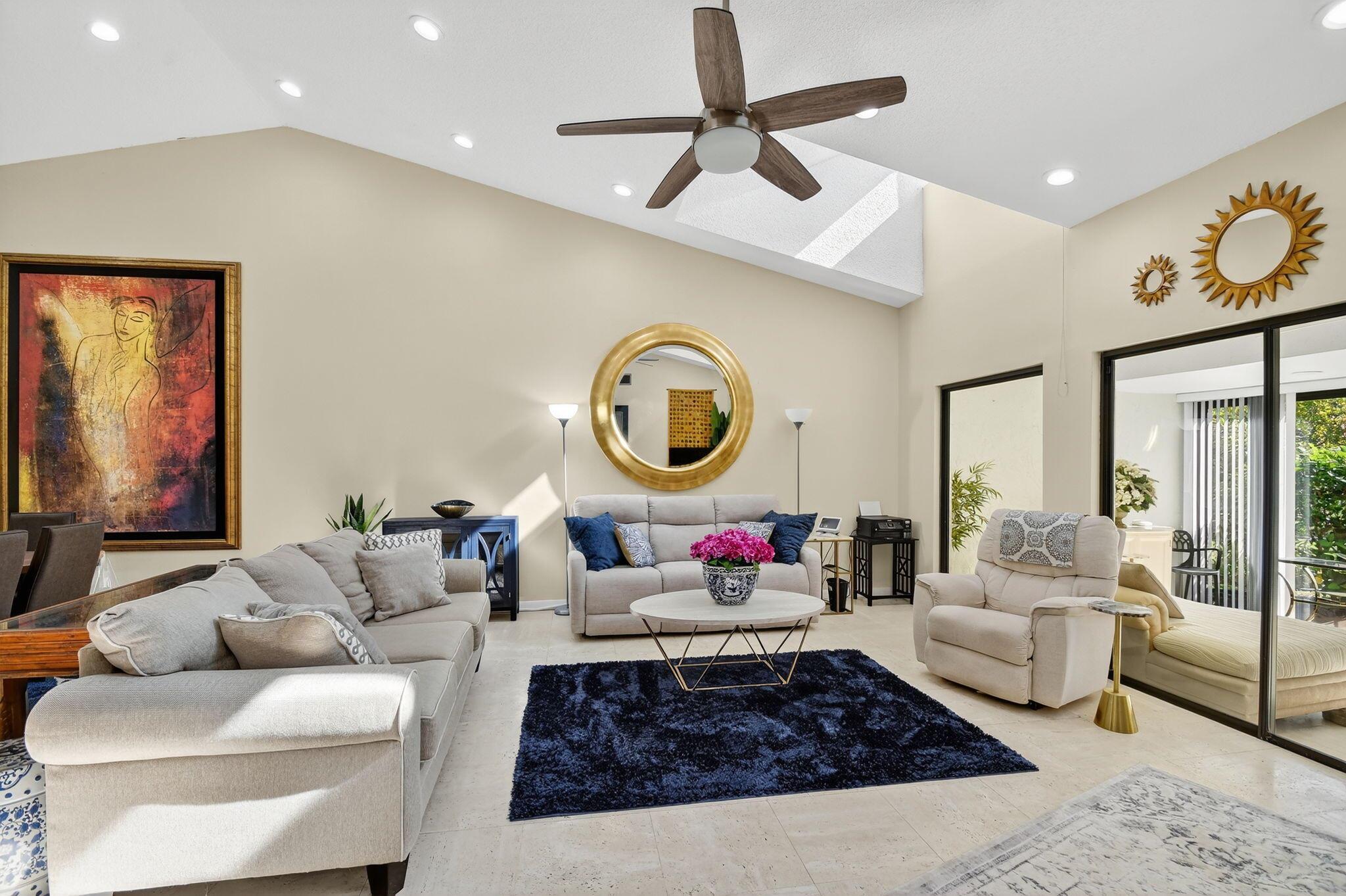 FOUNTAINS OF PALM BEACH C - Residential