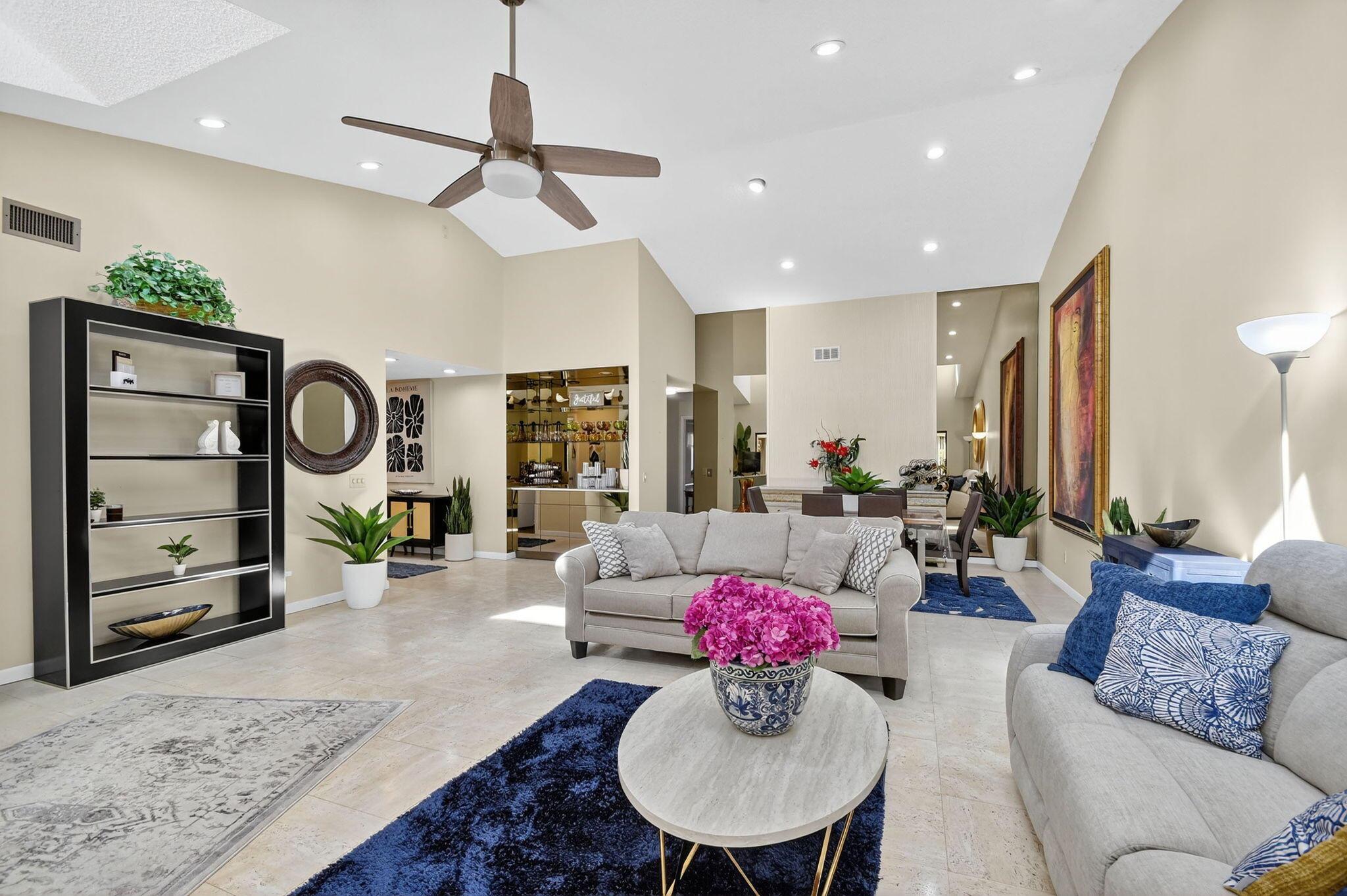 FOUNTAINS OF PALM BEACH C - Residential