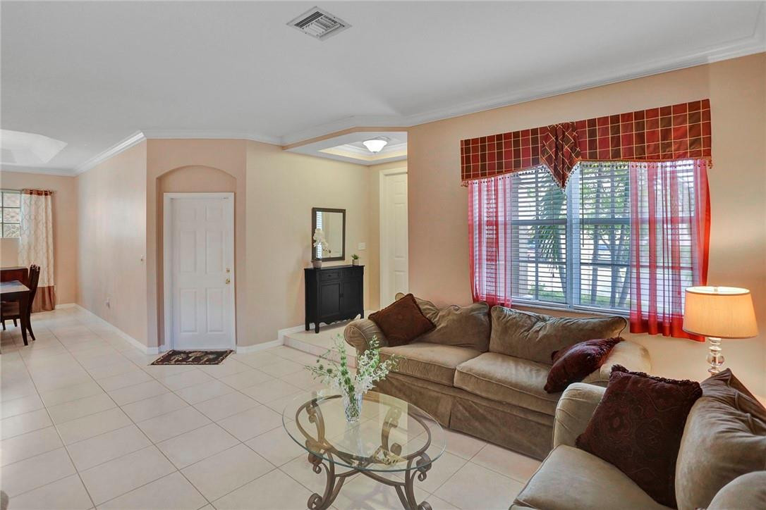 The Lakes At Pembroke 142 - Residential