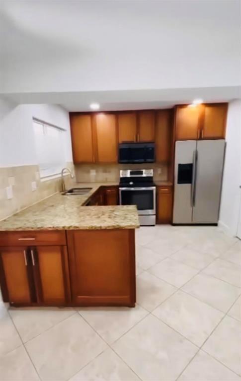 FOREST COND NO 1,2 & 3 - Residential Lease