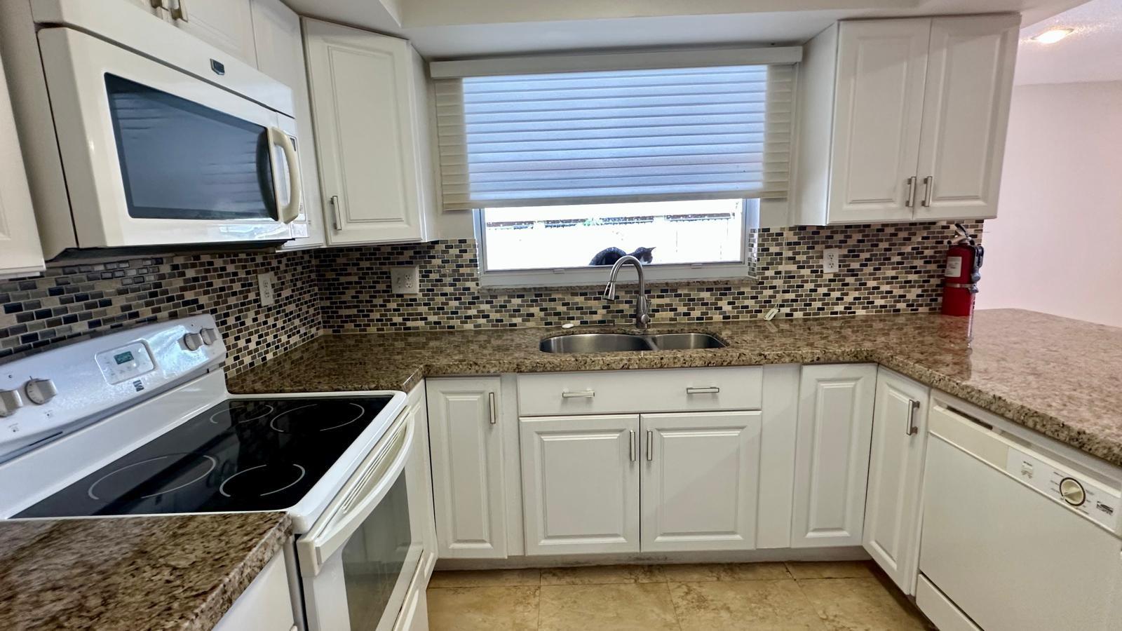 Shores Lindgren - Residential Lease