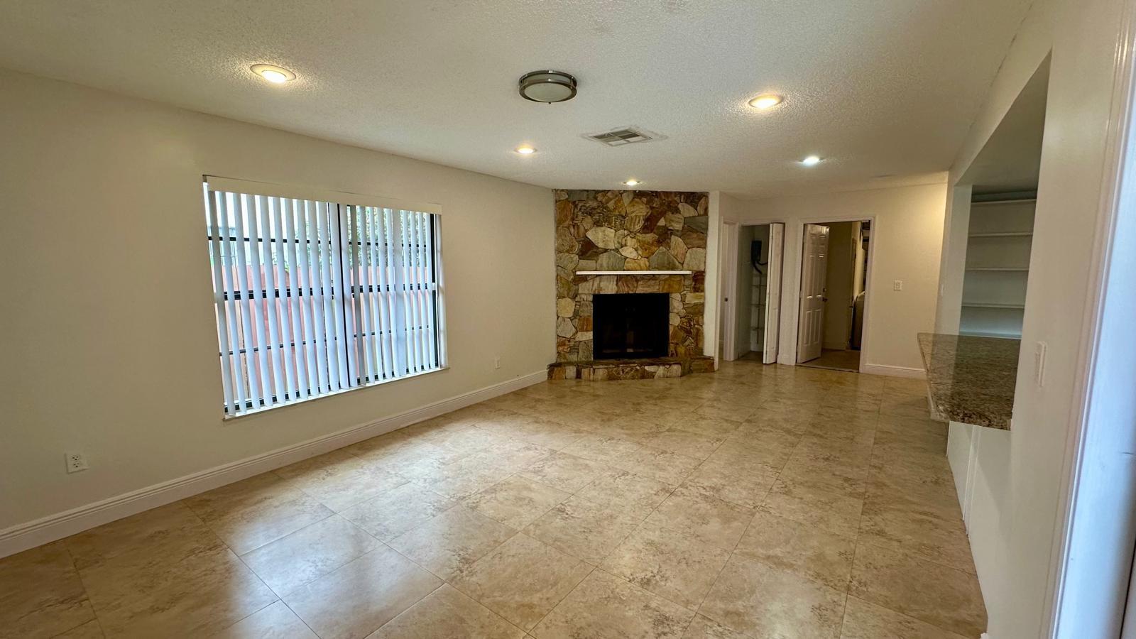 Shores Lindgren - Residential Lease