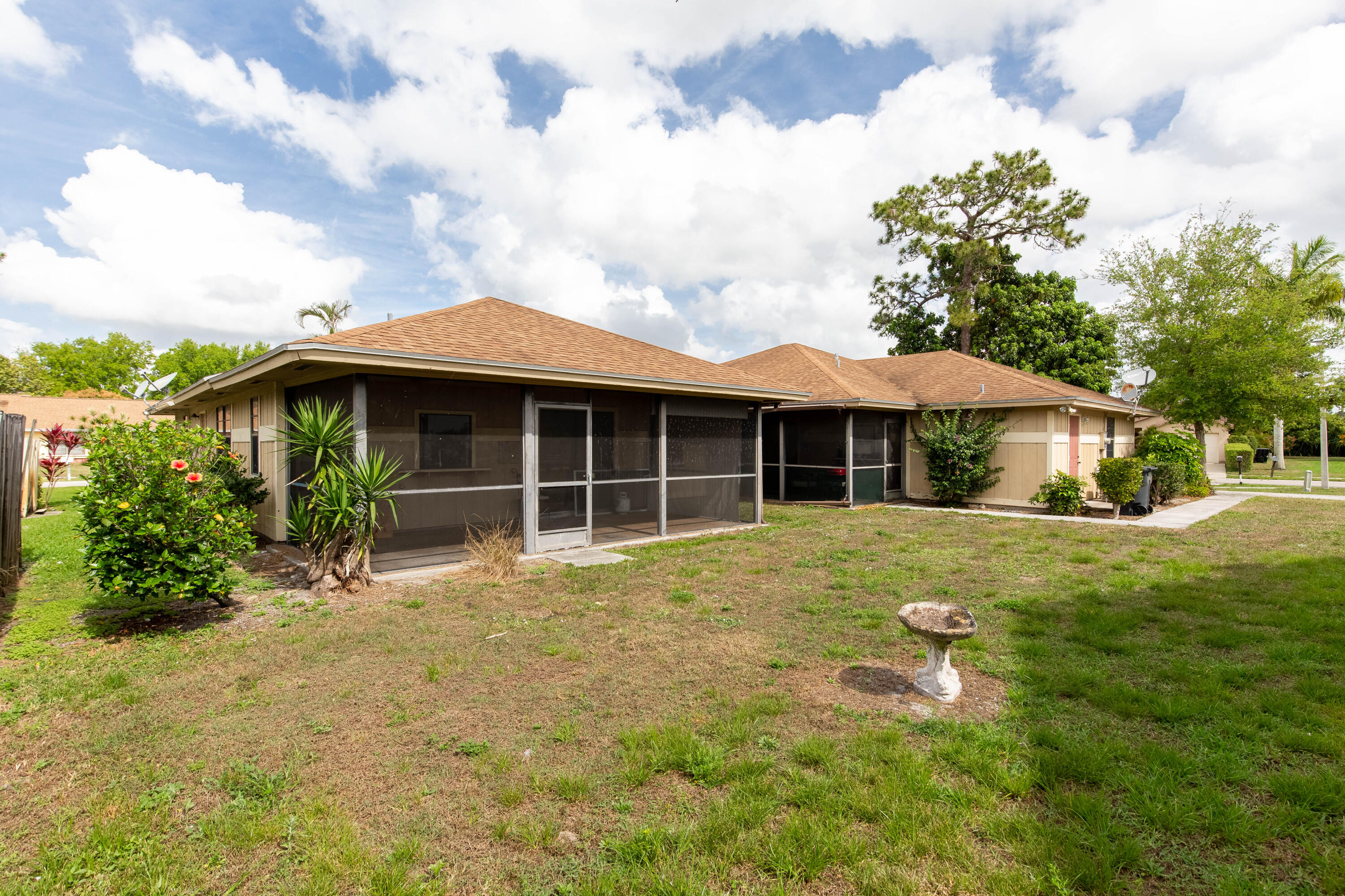 SOUTH SHORE 4 OF WELLINGTON - Residential Lease