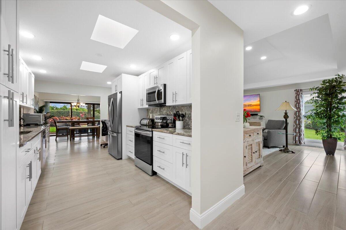 EASTPOINTE COUNTRY CLUB 8 - Residential