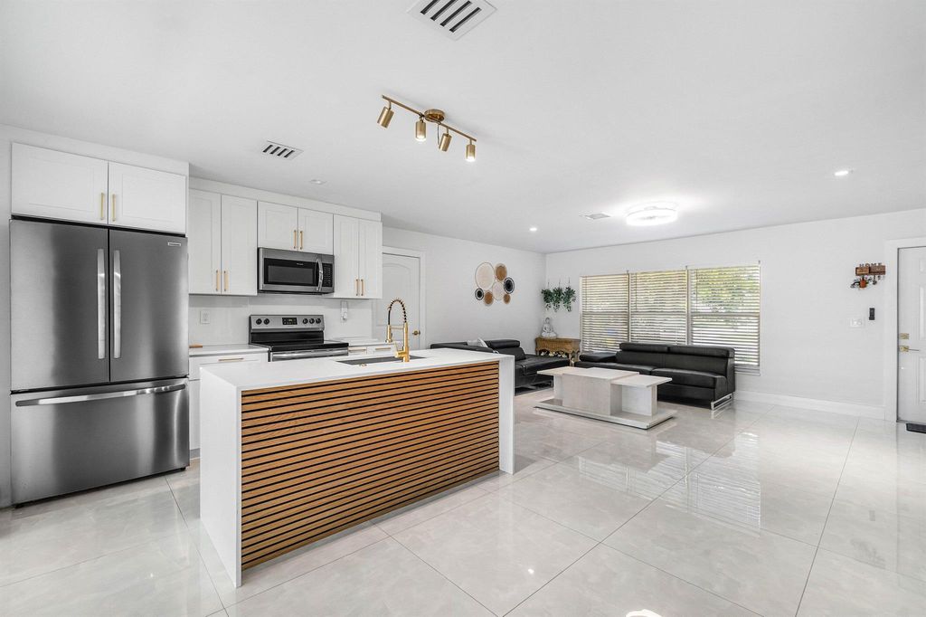 Photo of 403 S 13th Court, Lantana, FL 33462 (MLS # R11131440)