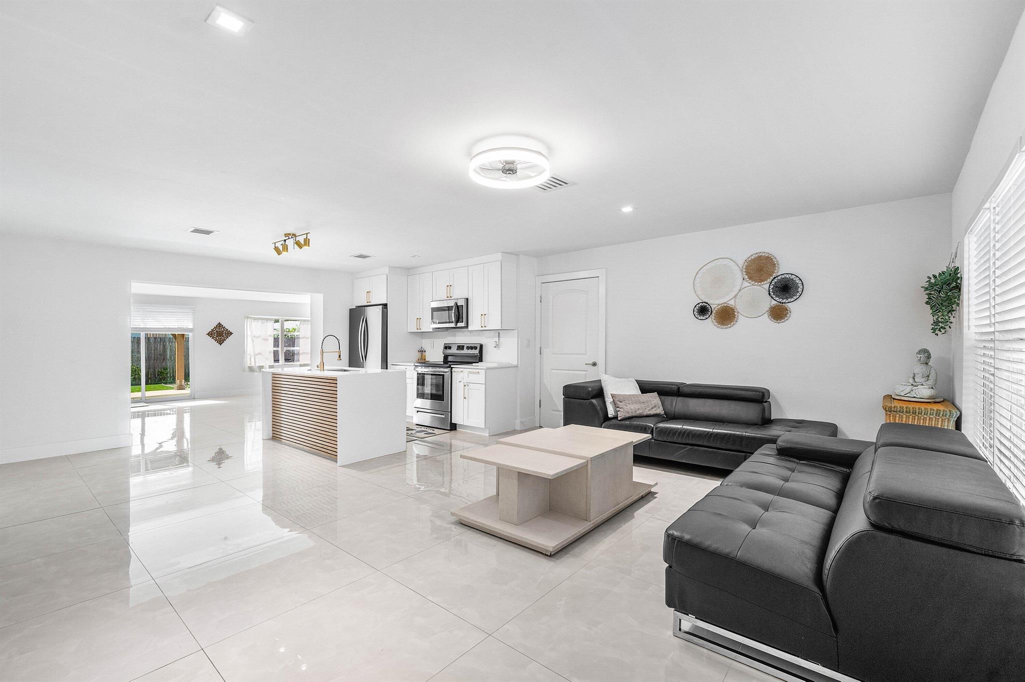 LANTANA HEIGHTS 8 - Residential Lease