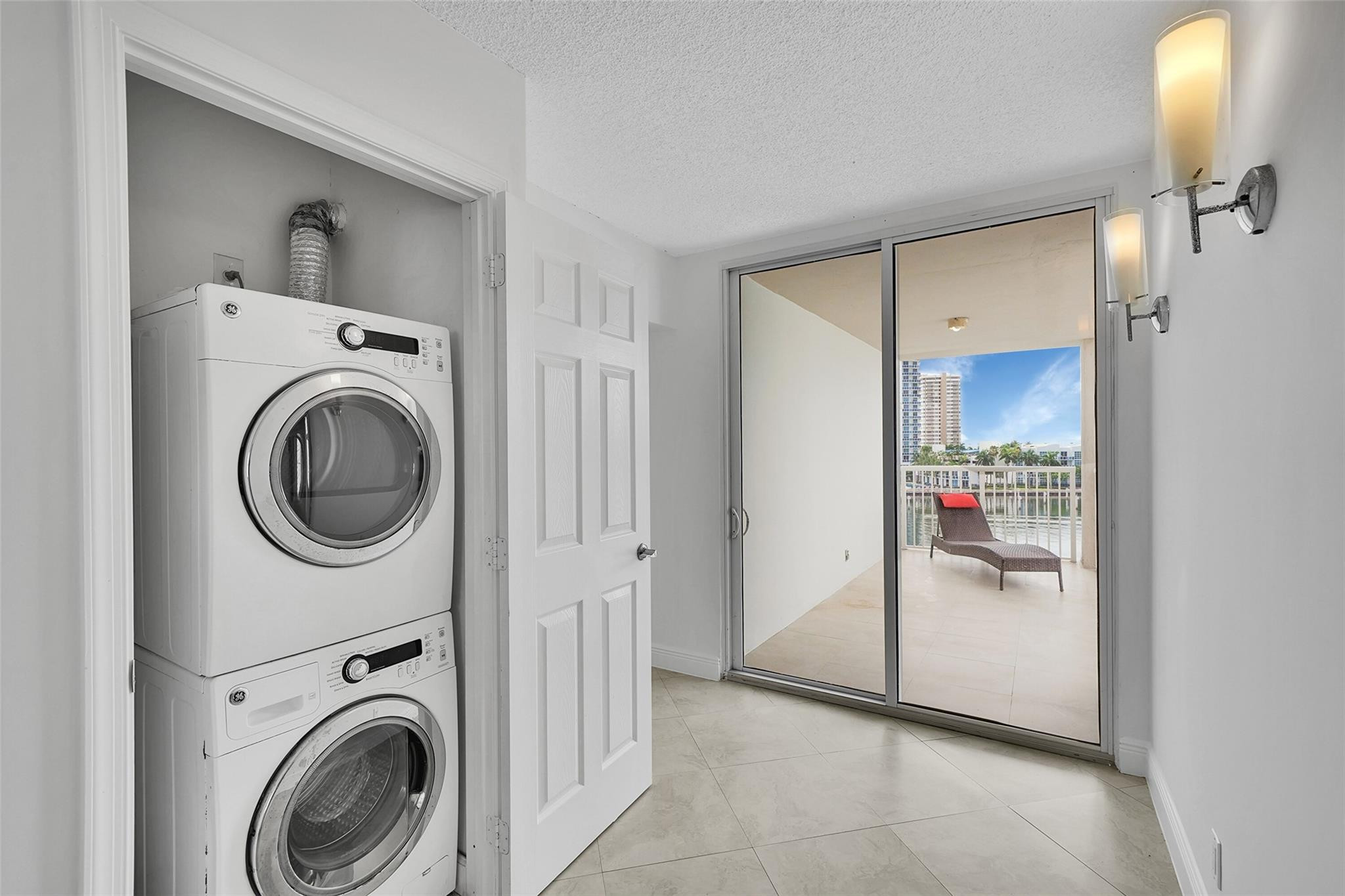 Dorsey Condos - Residential