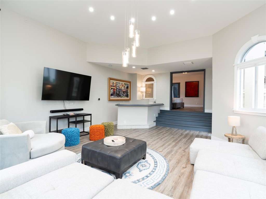 Lauderdale Shores Corr - Residential