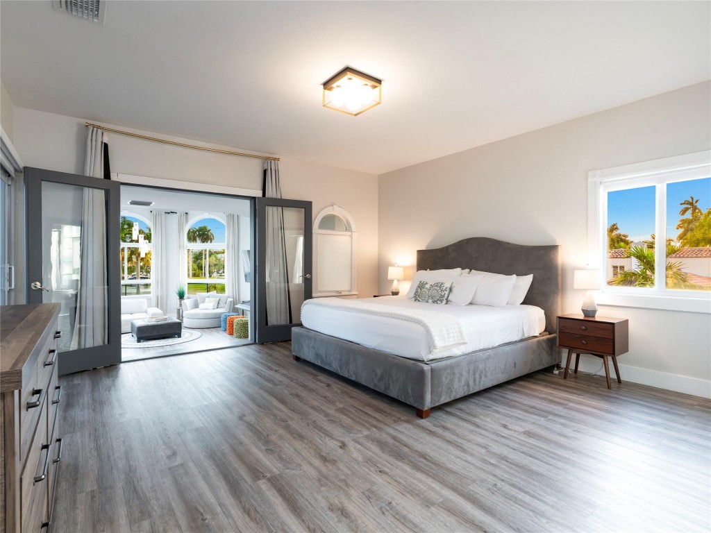 Lauderdale Shores Corr - Residential