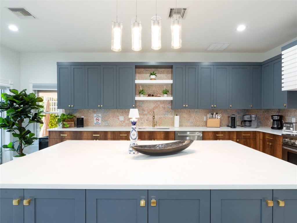 Lauderdale Shores Corr - Residential