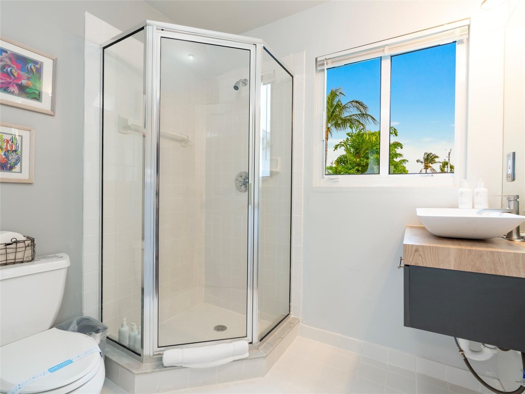 Lauderdale Shores Corr - Residential