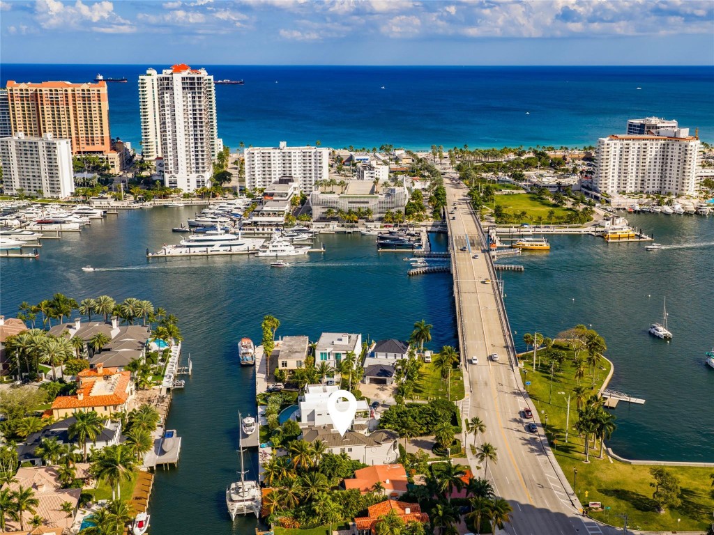 Lauderdale Shores Corr - Residential