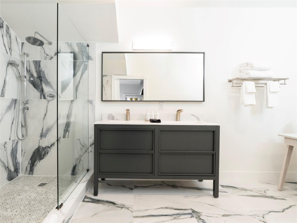 Lauderdale Shores Corr - Residential