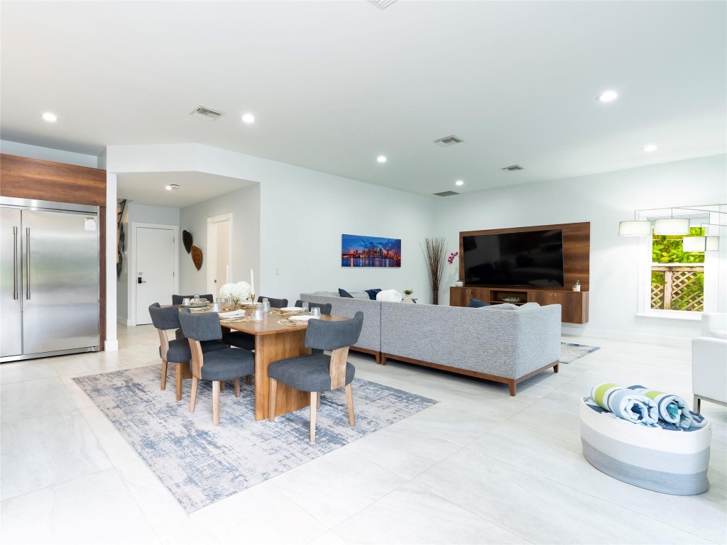 Lauderdale Shores Corr - Residential