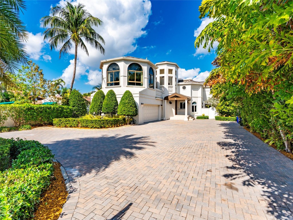 Lauderdale Shores Corr - Residential