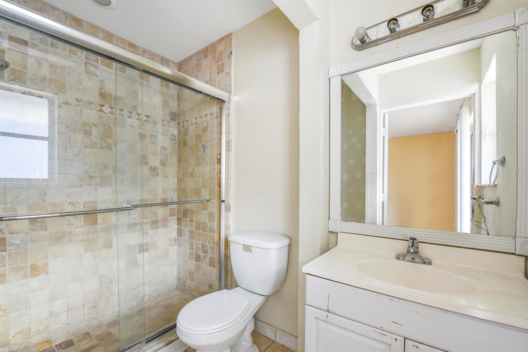 CORAL SPRINGS ESTATE TOWN - Residential