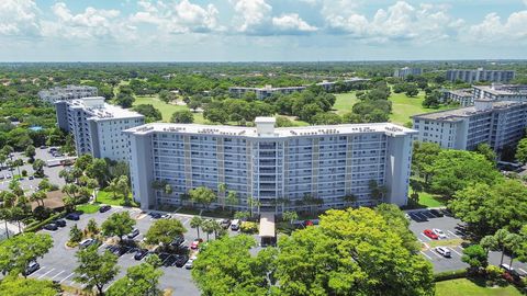 625 Oaks Drive 304 Pompano Beach FL 33069