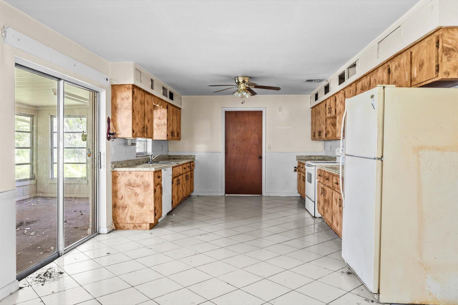 INDIAN RIVER ESTATES UNIT - Residential