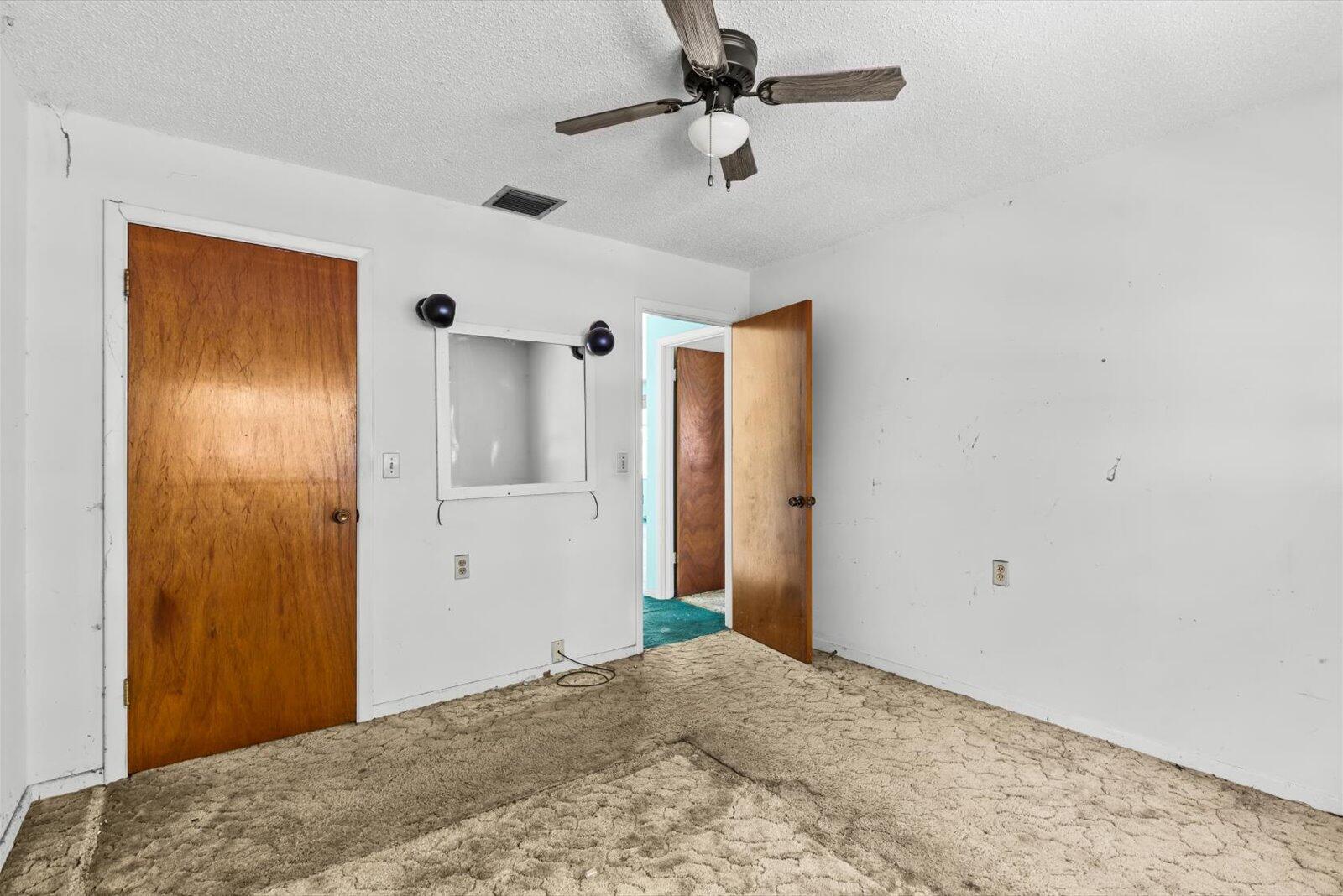 INDIAN RIVER ESTATES UNIT - Residential