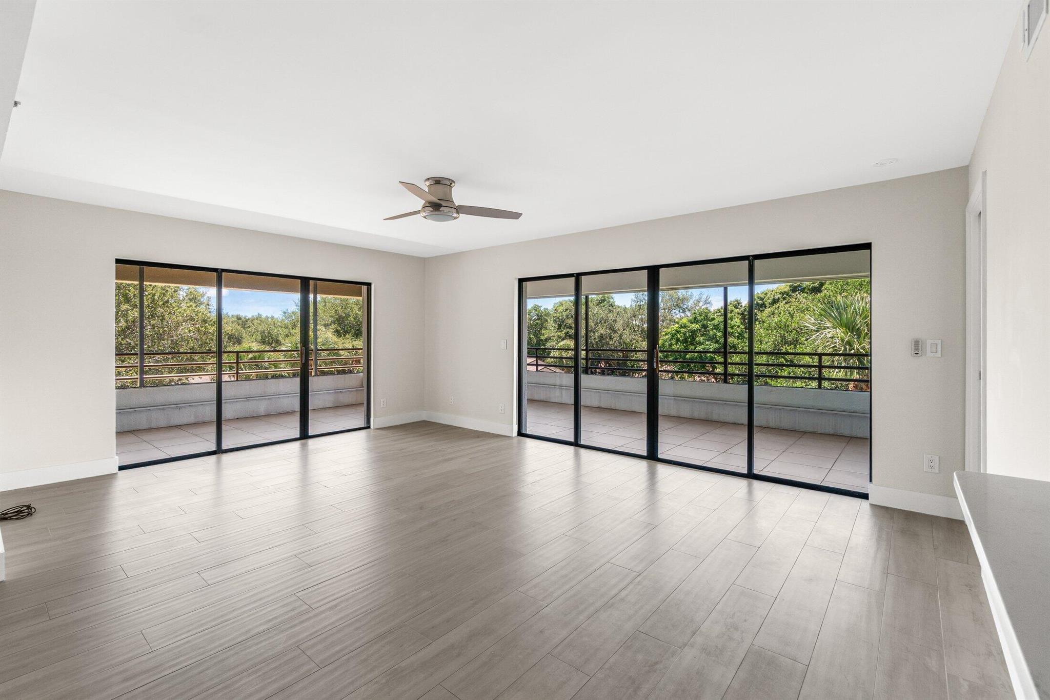 OAK HARBOUR - Residential