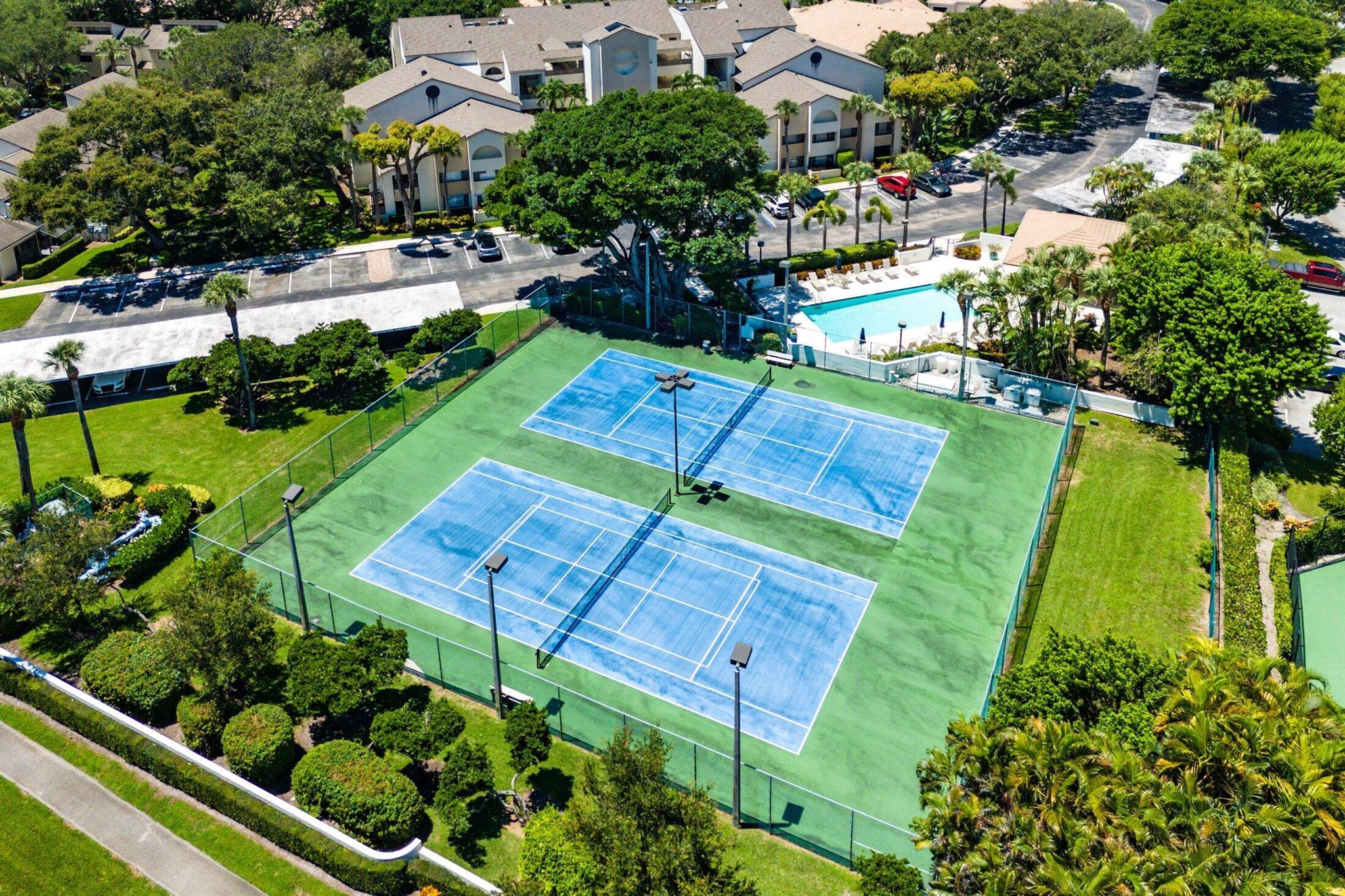 OAK HARBOUR - Residential