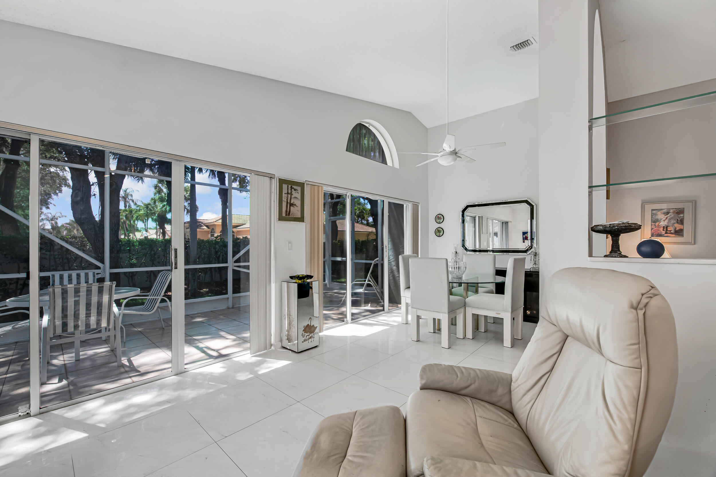 PALM ISLES - Residential