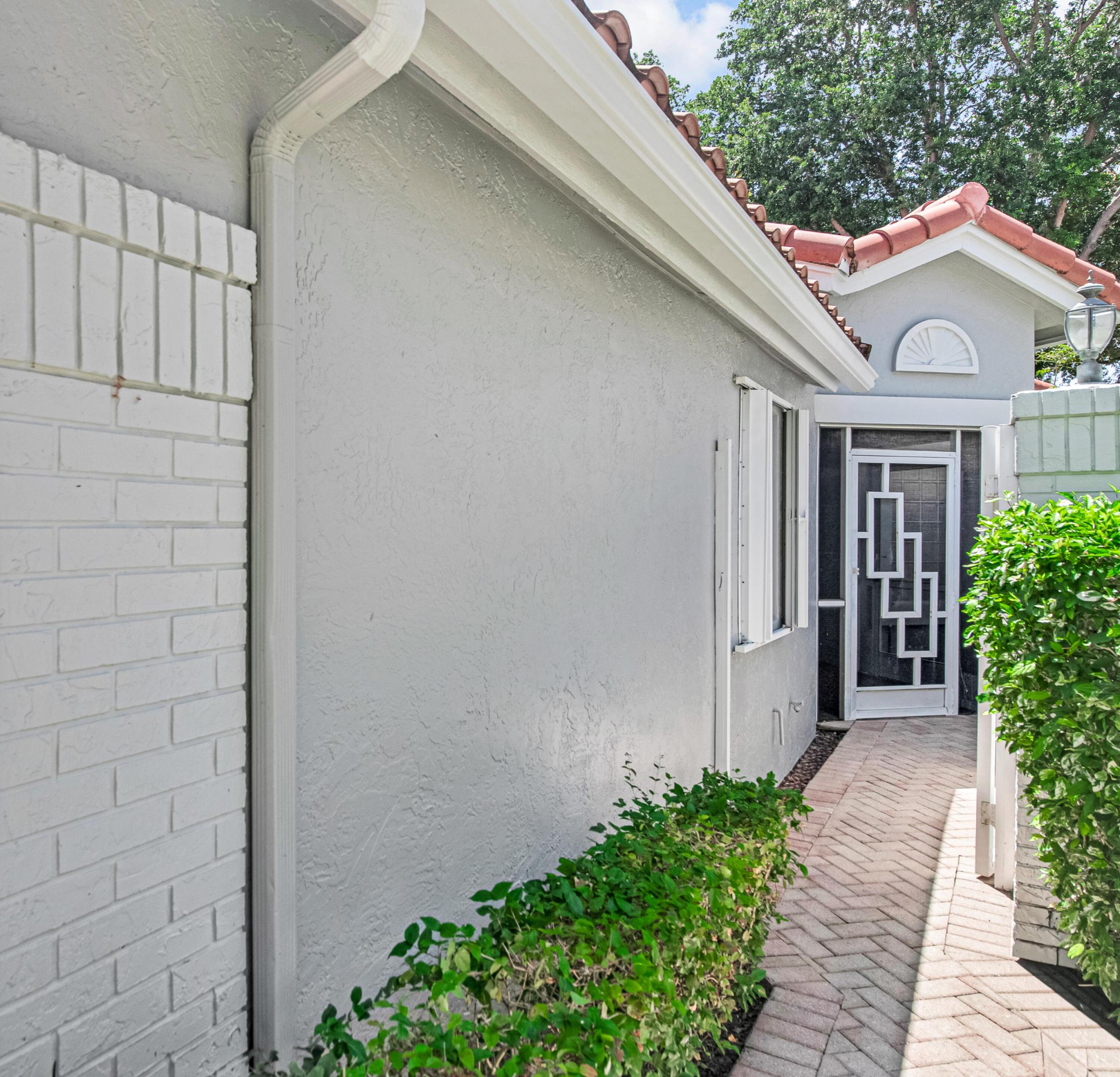 PALM ISLES - Residential