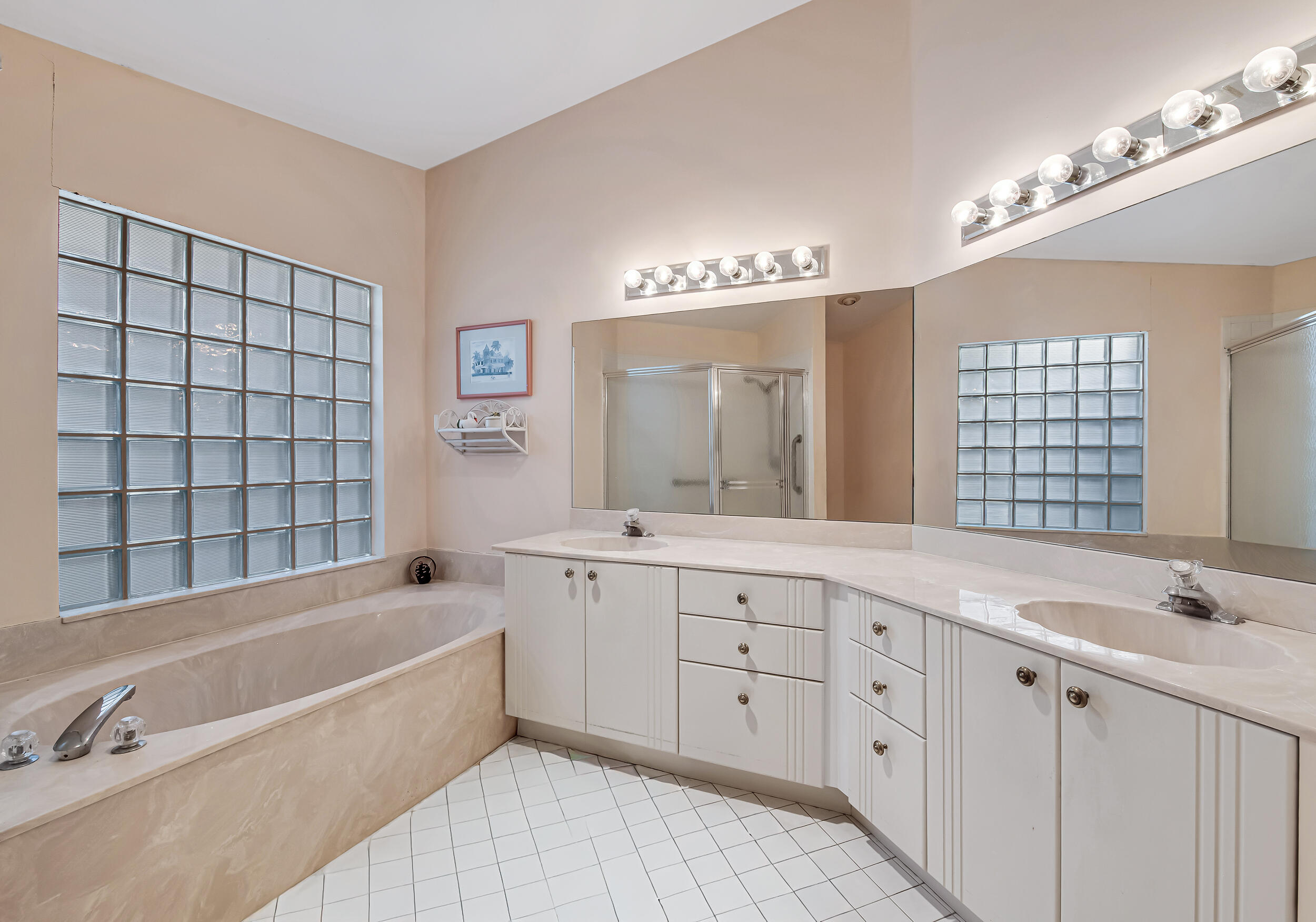 PALM ISLES - Residential