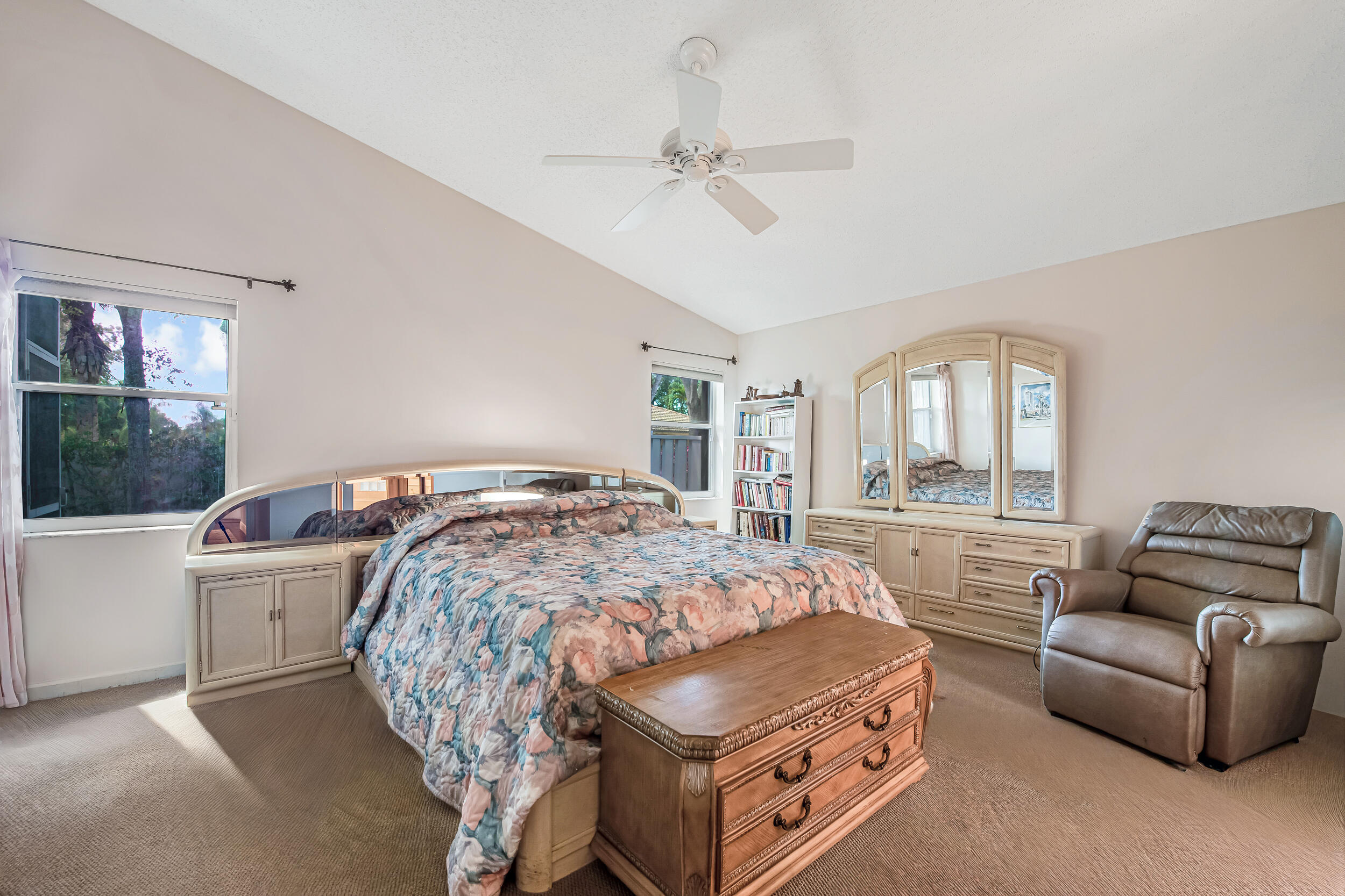 PALM ISLES - Residential