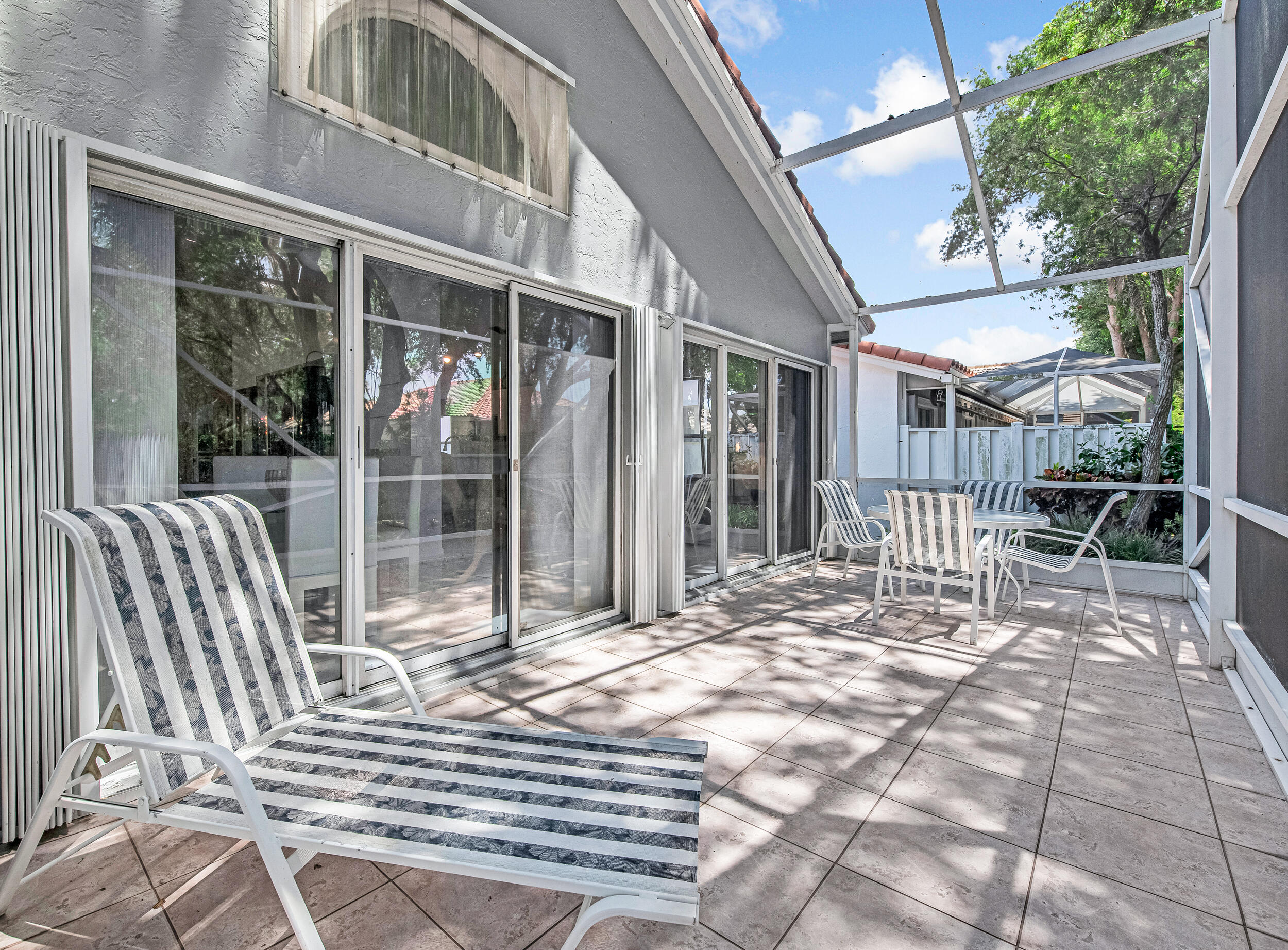 PALM ISLES - Residential