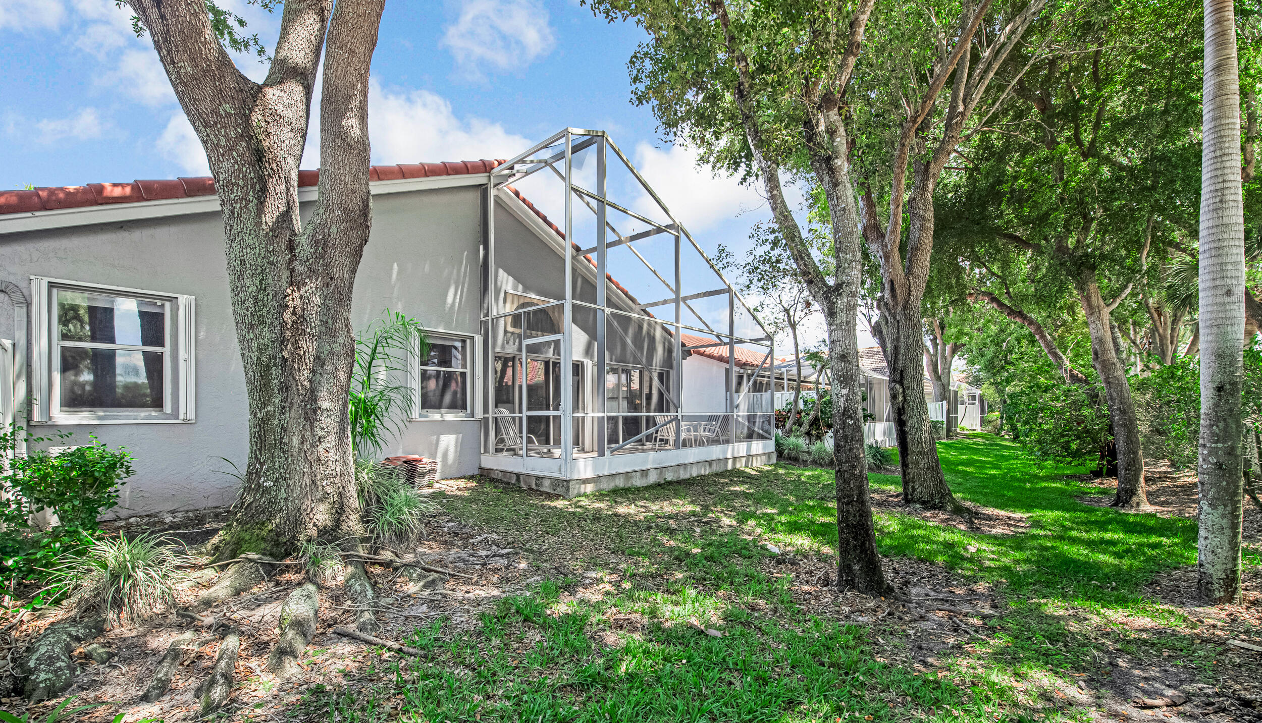 PALM ISLES - Residential