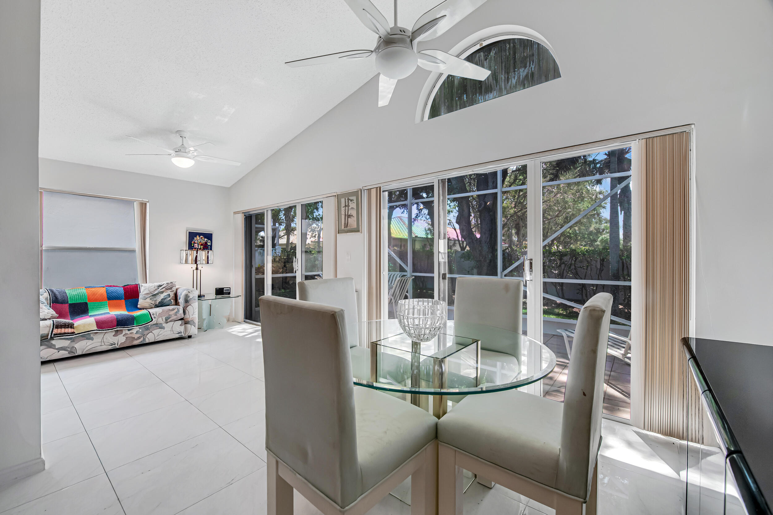 PALM ISLES - Residential