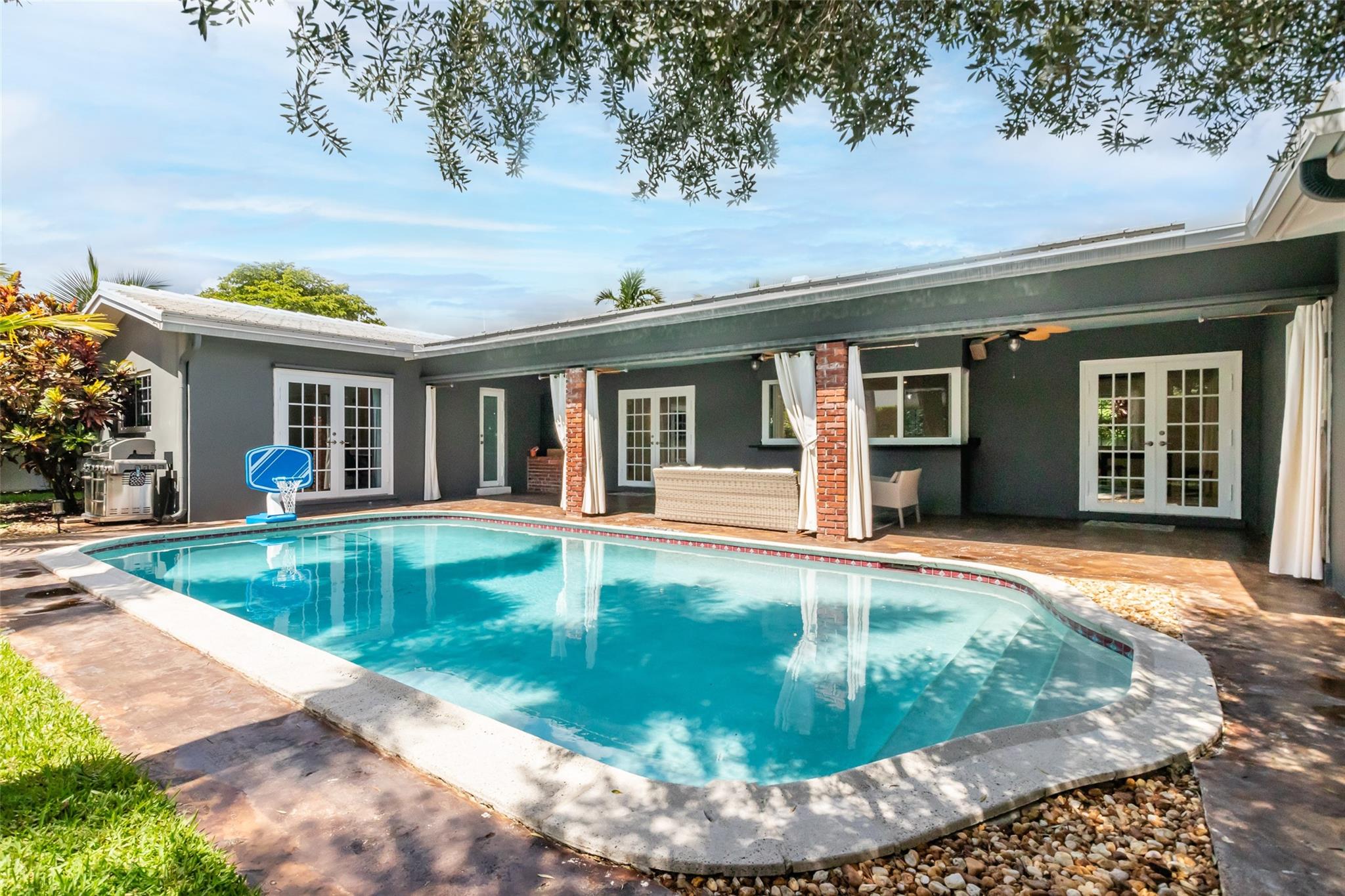 Coral Ridge Country Club - Residential