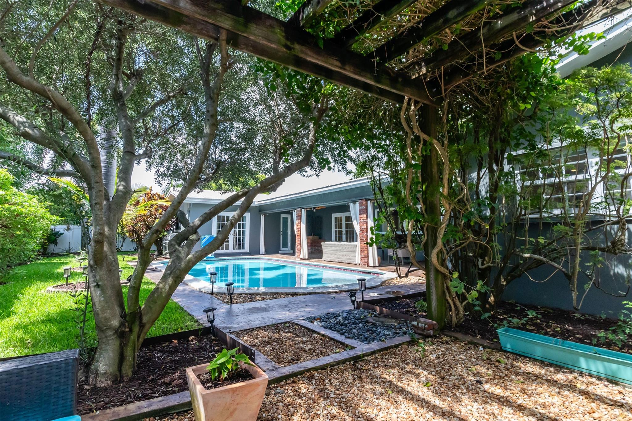 Coral Ridge Country Club - Residential