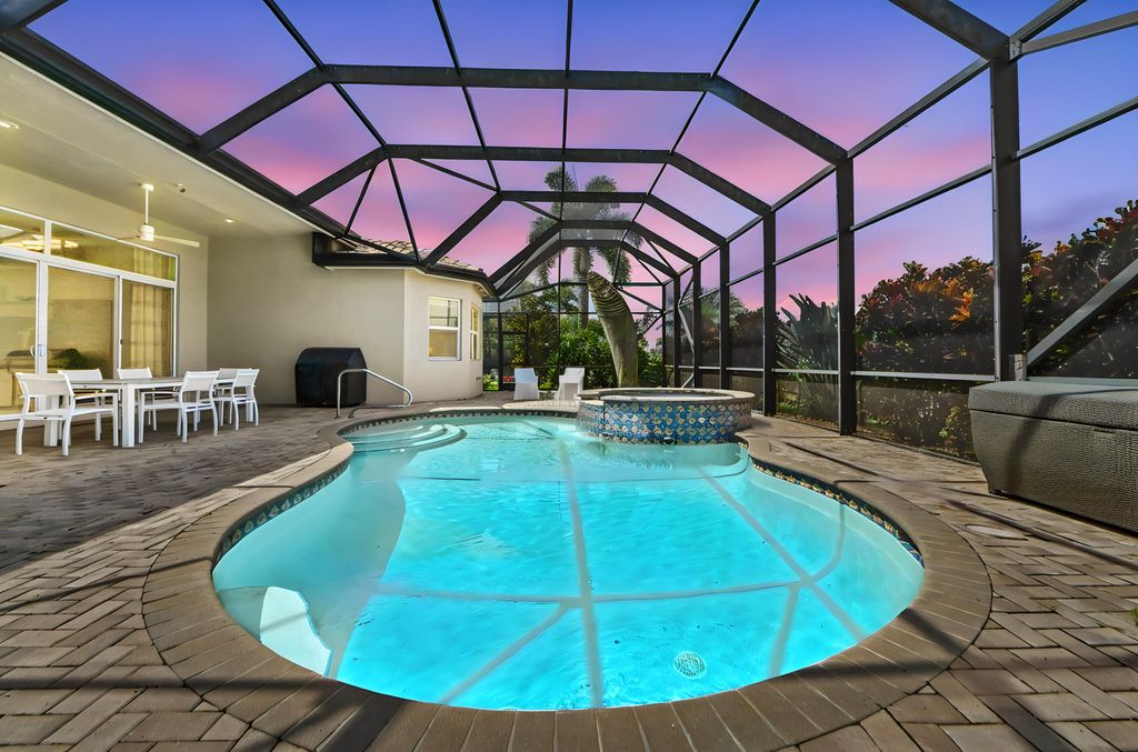 Photo of 10540 Whitewind Circle, Boynton Beach, FL 33473 (MLS # B26046783)