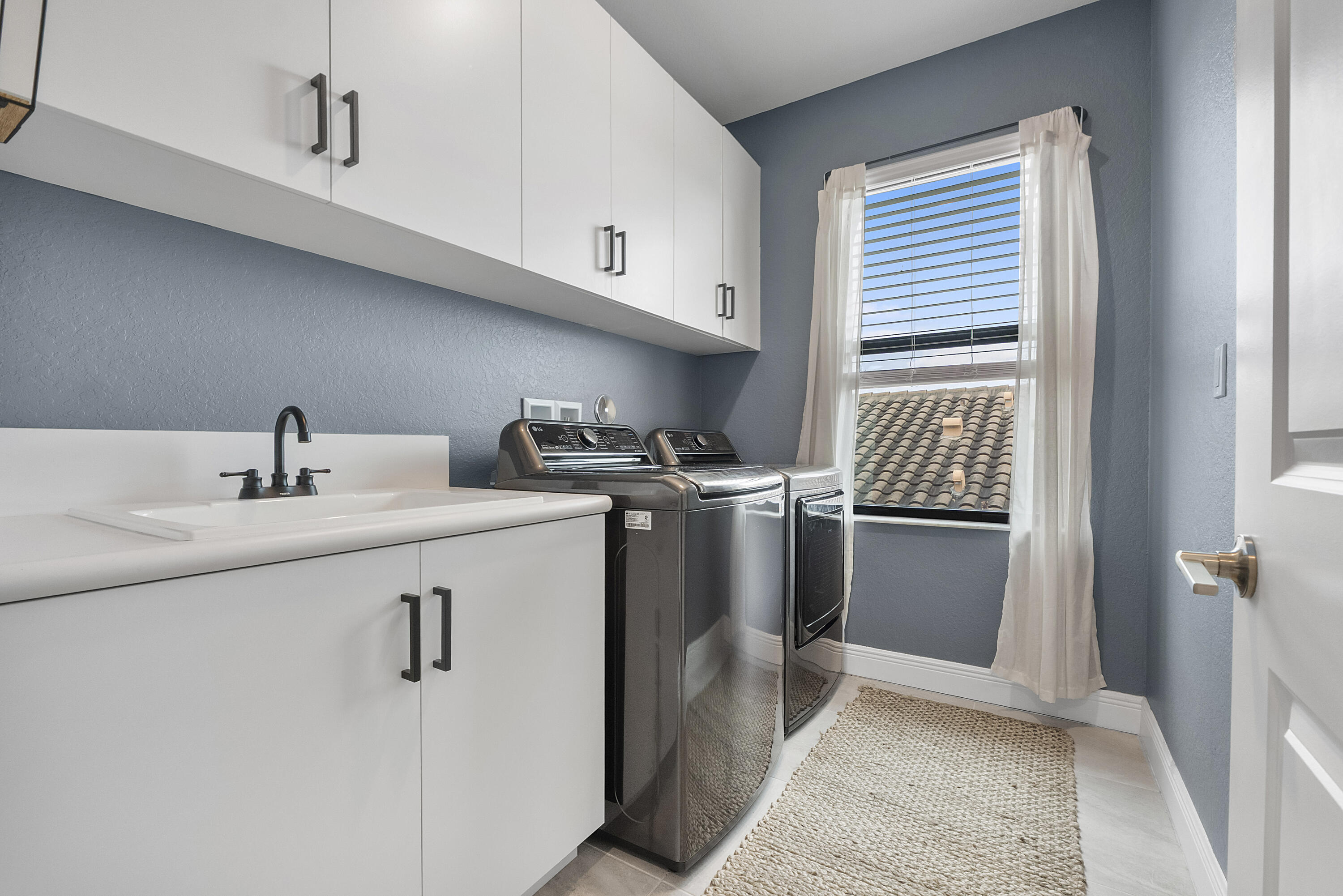 PARKLAND BAY - Residential