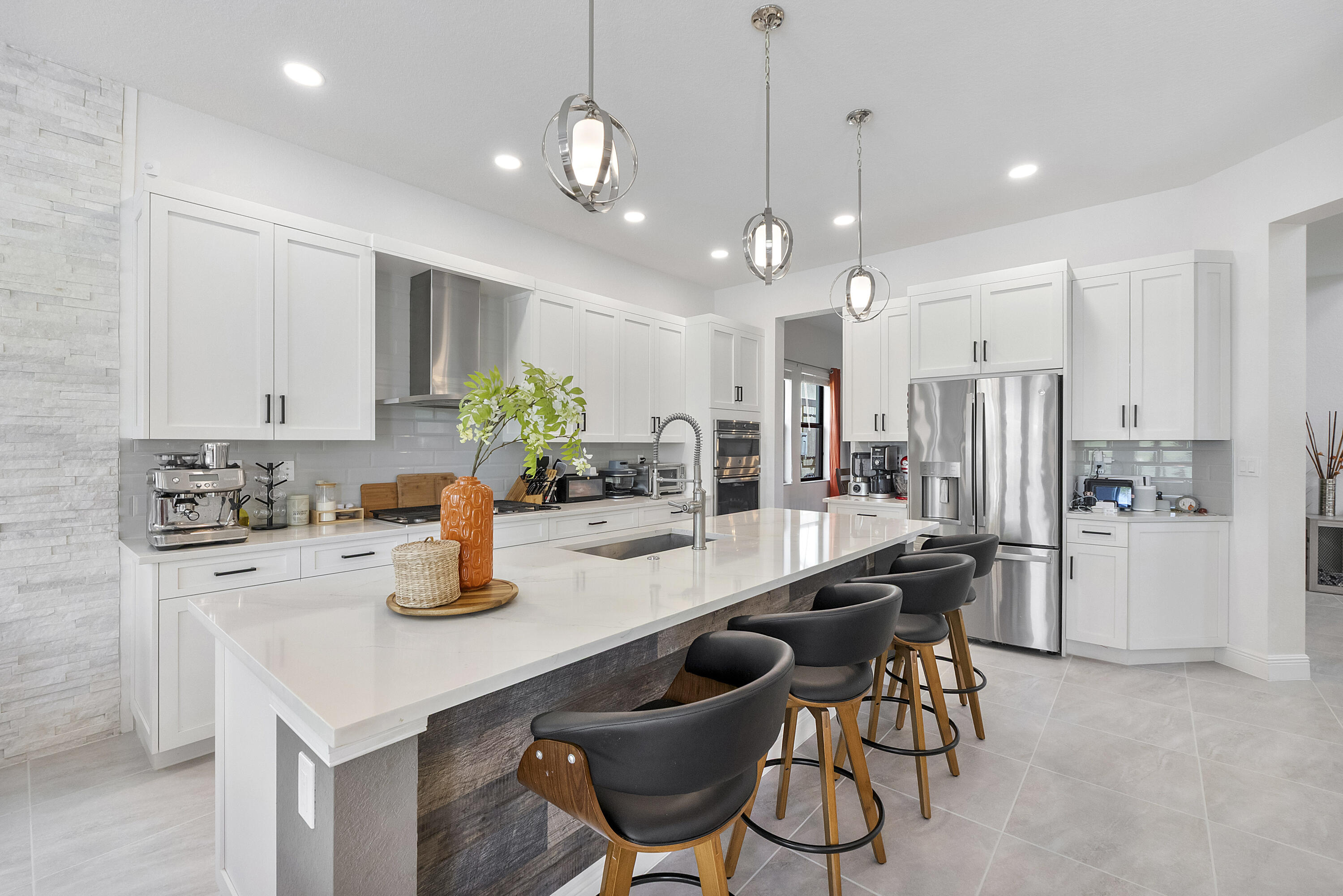 PARKLAND BAY - Residential